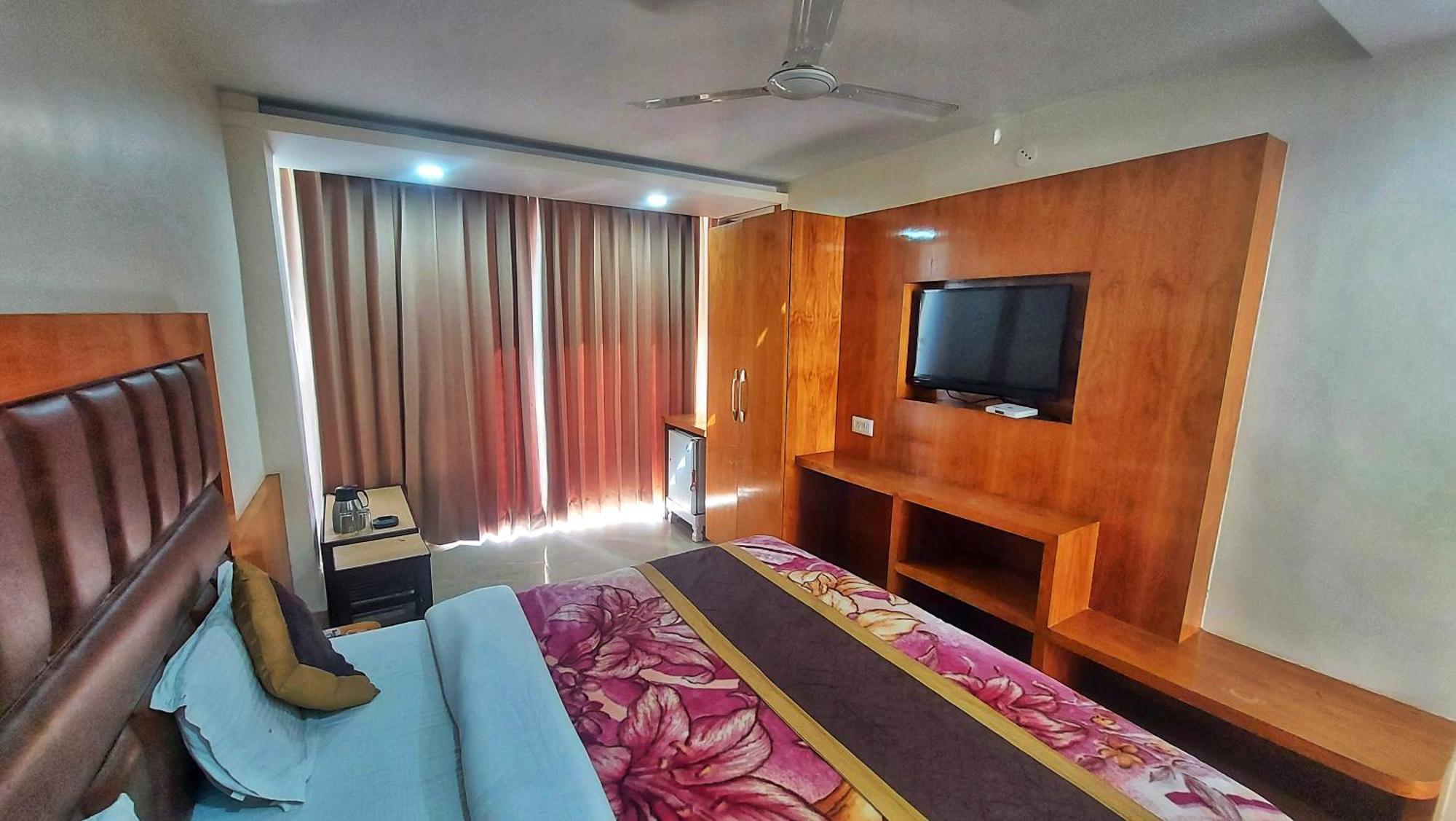 Hotel India House Dharamshala Exteriör bild